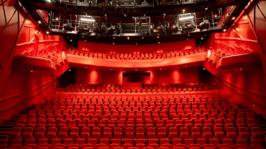 Rodi Media Zaal Vanaf Podium Met Lichtbrug (Frits De Beer)